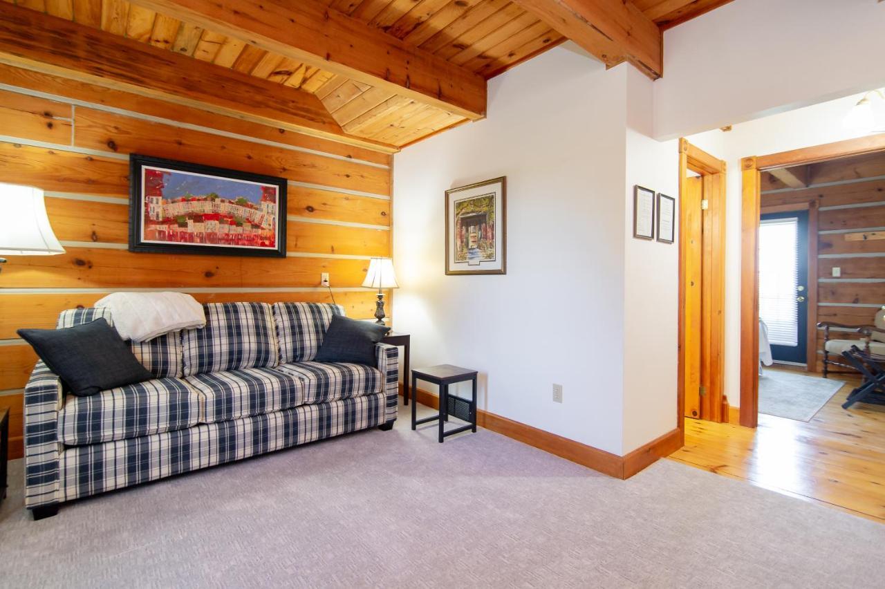 Bye The Bay Bed And Breakfast Ridgetown Exterior photo